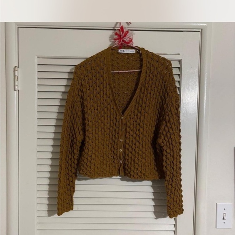 Zara Women's Knit textured Sweater cardigan
